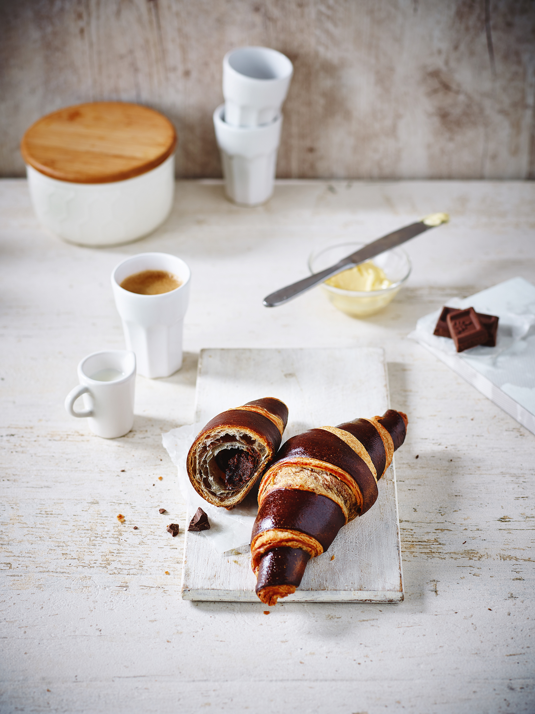 5001673 choc coloured croissant design 1